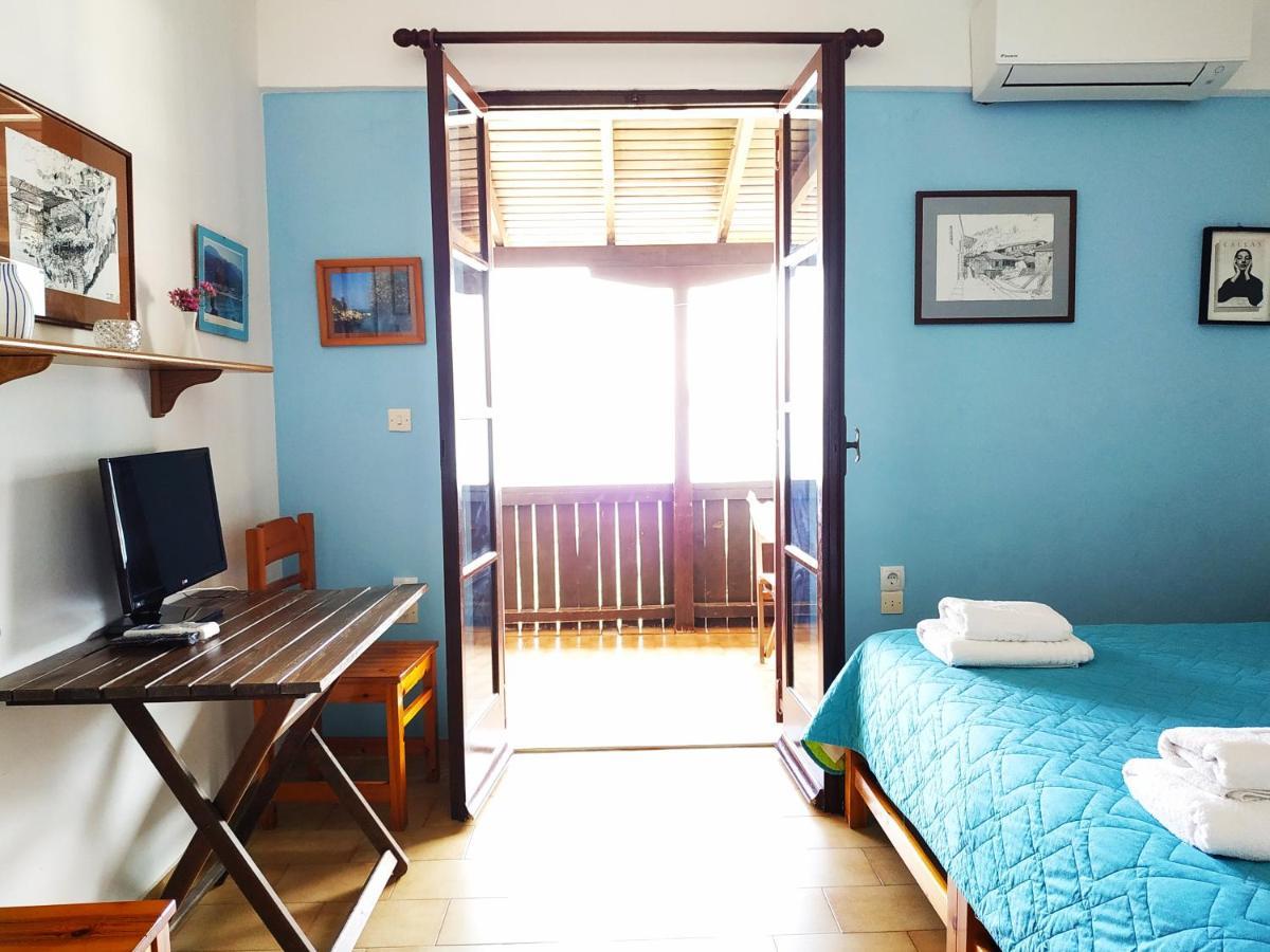 Fetsis Apartments อาโยส นิกีตัส ภายนอก รูปภาพ