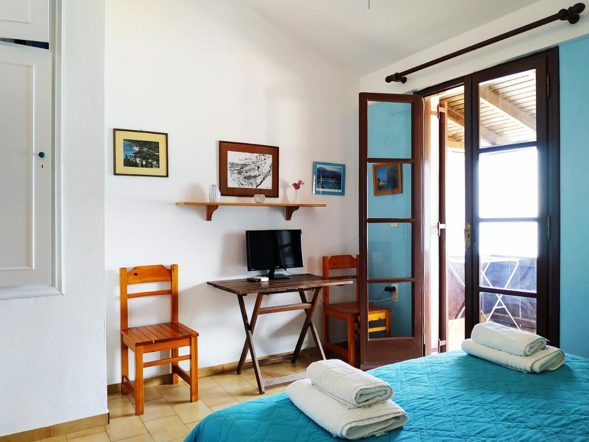Fetsis Apartments อาโยส นิกีตัส ภายนอก รูปภาพ